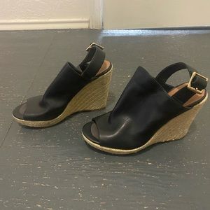 They don’t fit me i wear 7 and these shoes are 7.5